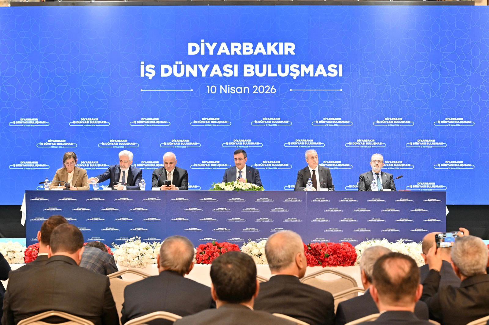 Ticaret Bakan Yardımcısı Mahmut Gürcan Diyarbakır’da İş Dünyası ve Emniyet Mensuplarıyla Buluştu 1