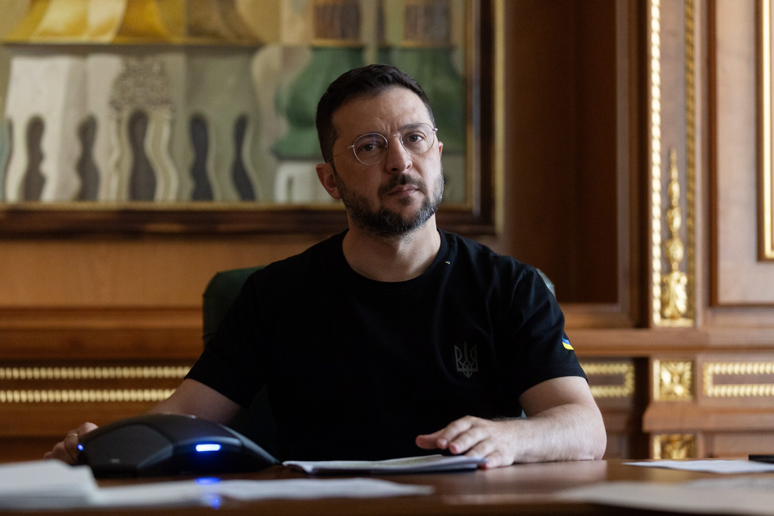 ZELENSKIY BARIS ICIN MUCADELE EDIYORUZ 1091722 324084 scaled