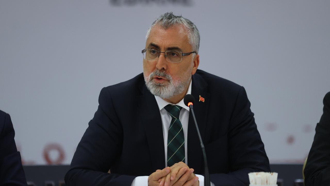 Bakan Işıkhan’dan Kalp Sağlığı Açıklaması: 4,5 Milyon Vatandaşın Tedavisine Destek Verildi 1 vedat isikhan aa 2056110 1