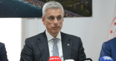 BAKAN MEMISOGLU DUNYANIN EN IYI SAGLIK 1428717 424665 scaled