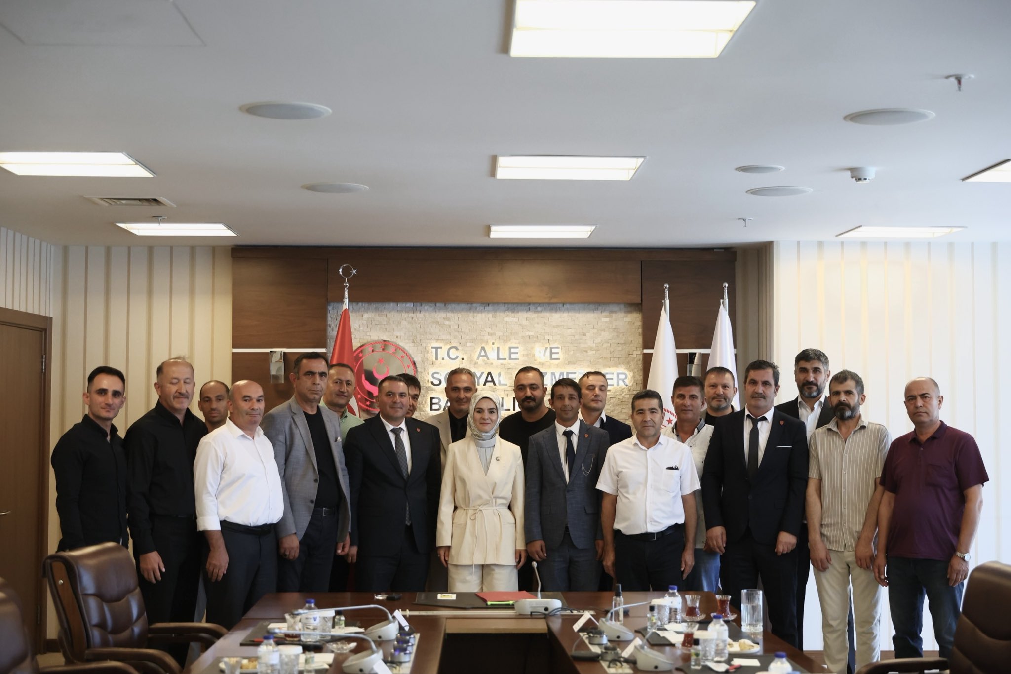 BAKAN GOKTAS GAZILIK UNVANI VERILEN DER 1451788 431841
