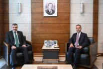 BAKANLAR KACIR VE CIFTCI BIR ARAYA GELDI 1476769 439452