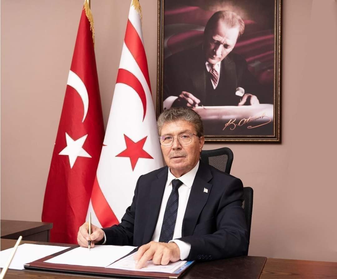 KKTC Başbakanı Ünal Üstel’den 30 Ağustos Zafer Bayramı Mesajı 1 KKTC BASBAKANI USTELDEN 30 AGUSTOS ZAFE 1480244 440518