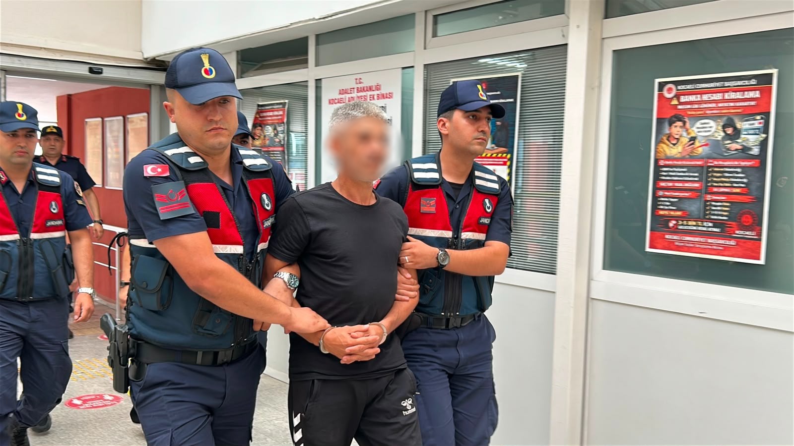 KOCAELIDE SUC ORGUTU OPERASYONUNUN FIRA 1447560 430549