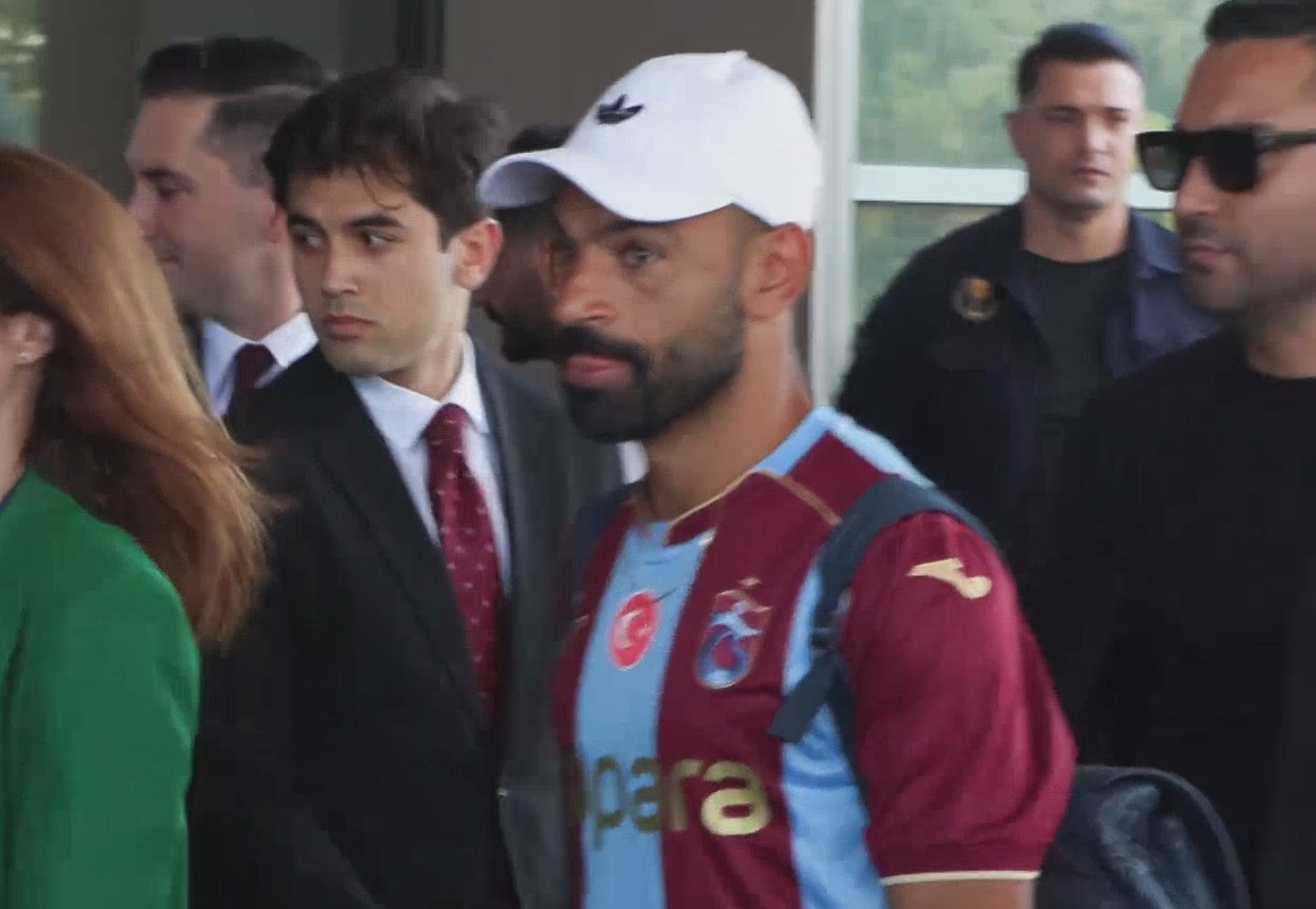 MOHAMED SALAH SAGLIK KONTROLLERI ICIN H 1443955 429468