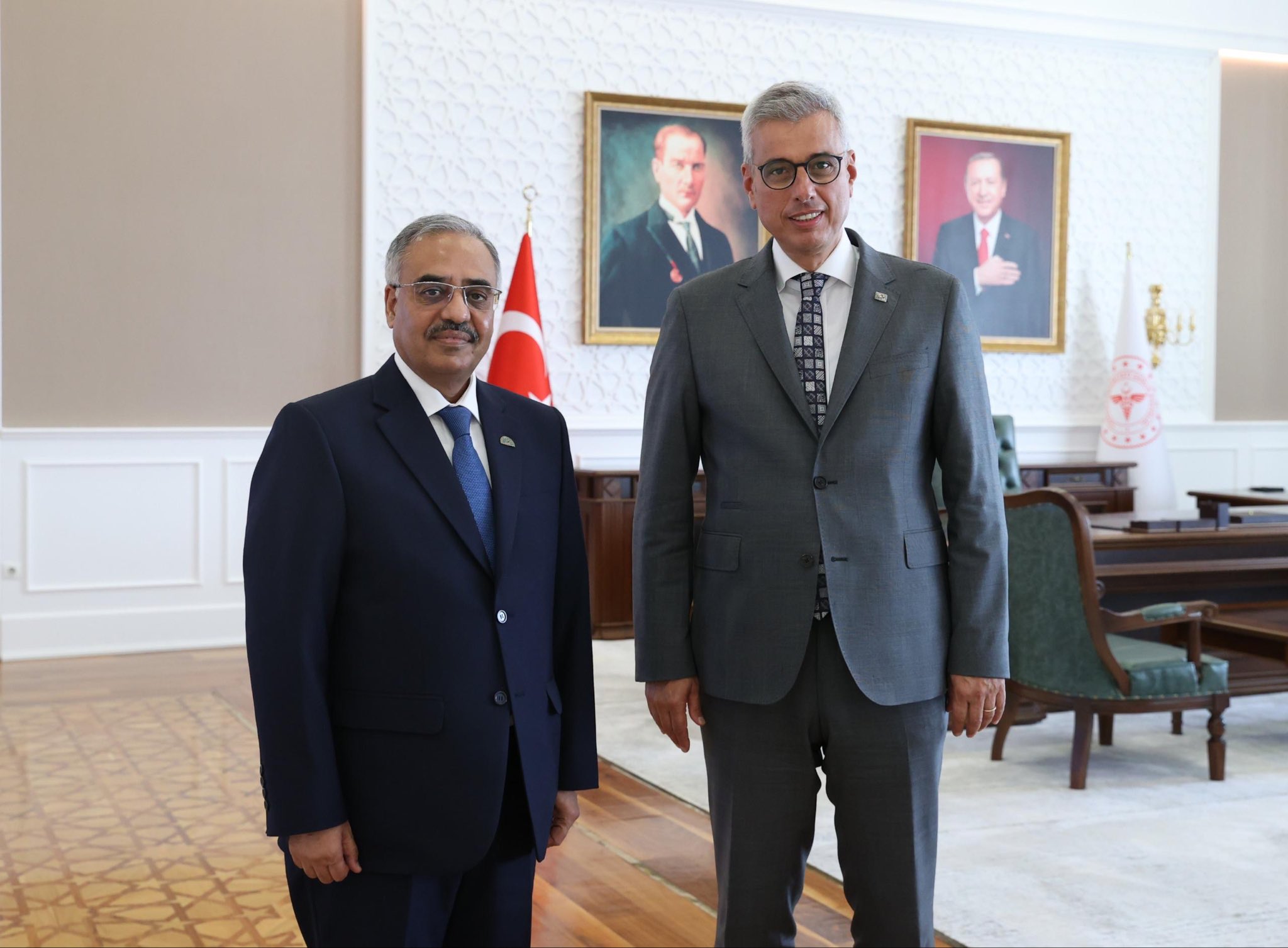 Bakan Memişoğlu D-8 Genel Sekreteri Mahmood İle Görüştü 1 BAKAN MEMISOGLU D8 EKONOMIK ISBIRLIGI G 1483453 441352